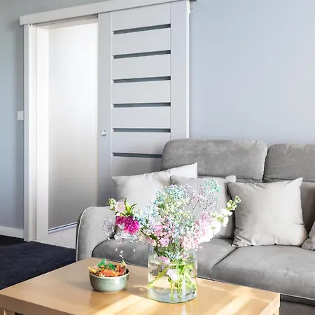 P&o Kolejowa Iv Lejlighed *