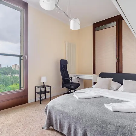 P&o Kolejowa Iv Apartman